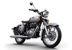 Royal Enfield Classic 350 ਦਾ ਅਜੇ ਵੀ ਲਵਾ ਬਰਕਰਾਰ, ਲੌਂਚਿੰਗ ਦੇ 3 ਸਾਲ ਬਾਅਦ ਵੀ ਵੇਟਿੰਗ ਪੀਰੀਅਡ 3 ਮਹੀਨੇ ਤੱਕ ਪਹੁੰਚਿਆ  