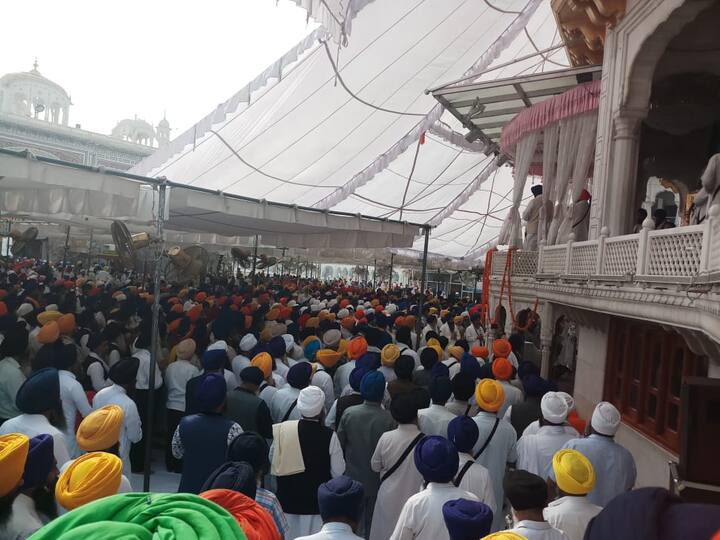 ਸਿੱਖ ਸੰਗਤਾਂ ਨੇ ਜੈਕਾਰਿਆਂ ਦੀ ਗੂੰਜ ਵਿੱਚ ਗਿਆਨੀ ਹਰਪ੍ਰੀਤ ਸਿੰਘ ਦੀ ਨਿਯੁਕਤੀ ਉੱਤੇ ਮੋਹਰ ਲਾਈ।