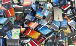 ਵਾਟਰਪਰੂਫ ਸਮਾਰਟਫੋਨ ਚਾਹੁੰਦੇ ਭਾਰਤੀ, 81 ਫੀਸਦੀ ਫੋਨ ਫੀਚਰਸ ਤੋਂ ਪ੍ਰੇਸ਼ਾਨ