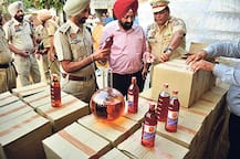 ਘਰ \'ਚ ਹੀ ਚੱਲ਼ ਰਹੀ ਸੀ ਨਕਲੀ ਸ਼ਰਾਬ ਦੀ ਫੈਕਟਰੀ !