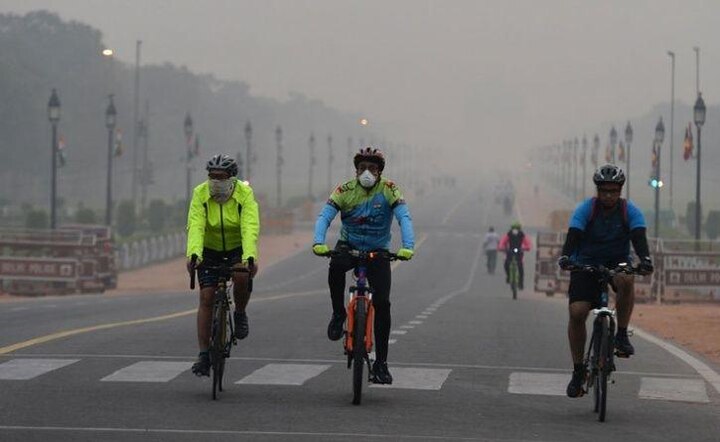 ਡਾਕਟਰਾਂ ਨੂੰ ਠੋਸ ਸਬੂਤ ਮਿਲੇ ਹਨ ਕਿ ਵਧ ਰਹੇ ਹਵਾ ਪ੍ਰਦੂਸ਼ਣ ਕਾਰਨ ਸਿਗਰਟਨੋਸ਼ੀ ਨਾ ਕਰਨ ਵਾਲੇ ਨੌਜਵਾਨ ਅਤੇ ਔਰਤਾਂ ਵੀ ਫੇਫੜਿਆਂ ਦੇ ਕੈਂਸਰ ਦਾ ਸ਼ਿਕਾਰ ਹੋ ਰਹੀਆਂ ਹਨ, ਜੋ ਹੈਰਾਨੀਜਨਕ ਹੈ। ਪ੍ਰਦੂਸ਼ਣ ਤੋਂ ਬਚਣ ਲਈ ਮਾਸਕ ਦੀ ਵਰਤੋਂ ਕੀਤੀ ਜਾ ਸਕਦੀ ਹੈ, ਪਰ ਨਾਲ ਹੀ ਹਰ ਮਨੁੱਖ ਨੂੰ ਆਪਣੇ ਪੱਧਰ 'ਤੇ ਪ੍ਰਦੂਸ਼ਣ ਫੈਲਾਉਣ ਲਈ ਜ਼ਿੰਮੇਵਾਰ ਚੀਜ਼ਾਂ ਤੇ ਆਦਤਾਂ ਨੂੰ ਤਿਆਗਣਾ ਚਾਹੀਦਾ ਹੈ। 