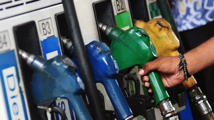 Petrol diesel price increased again on 16th day continuously 80 ਰੁਪਏ ਨੂੰ ਢੁੱਕੇ ਪੈਟਰੋਲ ਤੇ ਡੀਜ਼ਲ, ਸਰਕਾਰ ਨੇ ਕਮਾਏ ਦੋ ਲੱਖ ਕਰੋੜ