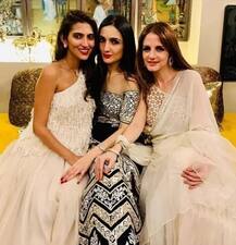 ਸ਼ਾਹਰੁਖ਼ ਦੀ ਦੀਵਾਲੀ ਪਾਰਟੀ ’ਚ ਸਿਤਾਰਿਆਂ ਦਾ ਮੇਲਾ