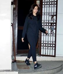 ਮੁੰਬਈ ‘ਚ ਇਨ੍ਹਾਂ ਥਾਂਵਾਂ ‘ਤੇ ਨਜ਼ਰ ਆਏ ਸਟਾਰਸ