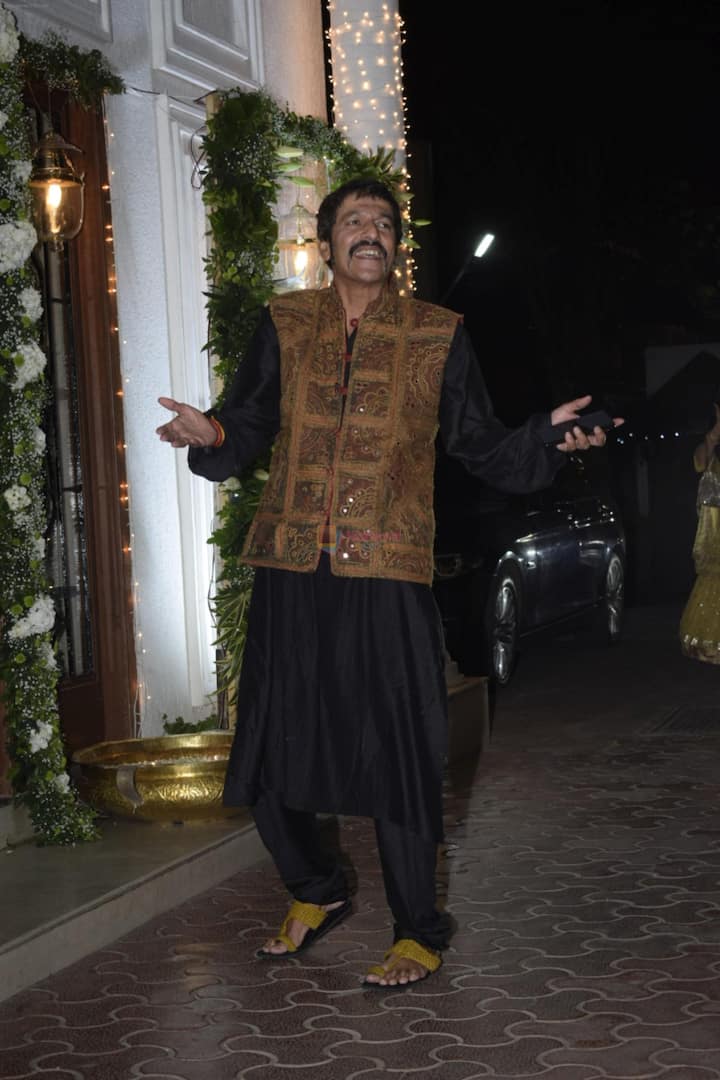 Chunky Pandey at Shilpa Shetty's Diwali party at juhu on 4th Nov 2018 shown to user