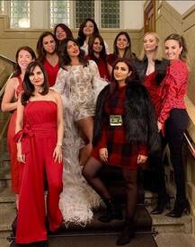 ਵਿਆਹ ਦੀ ਖੁਸ਼ੀ ‘ਚ ਪ੍ਰਿਅੰਕਾ ਦੀ ਪਾਰਟੀ \'ਚ ਲੱਗੀਆਂ ਰੌਣਕਾਂ, ਵੇਖੋ ਤਸਵੀਰਾਂ