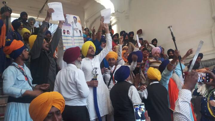 ਸਰਬੱਤ ਖ਼ਾਲਸਾ ਪ੍ਰਬੰਧਕਾਂ ਵਿੱਚ ਸ਼ਾਮਲ ਜਰਨੈਲ ਸਿੰਘ ਸਖੀਰਾ ਅਤੇ ਦਲ ਖ਼ਾਲਸਾ ਦੇ ਬੁਲਾਰੇ ਕੰਵਰਪਾਲ ਸਿੰਘ ਨੇ ਕਿਹਾ ਸੀ ਕਿ ਉਨ੍ਹਾਂ ਦੀ ਜਥੇਬੰਦੀ ਵੱਲੋਂ ਬਾਦਲਾਂ ਵੱਲੋਂ ਥਾਪੇ ਗਏ ਜਥੇਦਾਰ ਨੂੰ ਮਾਨਤਾ ਨਹੀਂ ਦਿੱਤੀ ਗਈ ਹੈ ਅਤੇ ਸਰਬੱਤ ਖ਼ਾਲਸਾ ਪਹਿਲਾਂ ਹੀ ਇਨ੍ਹਾਂ ਜਥੇਦਾਰਾਂ ਨੂੰ ਰੱਦ ਕਰ ਚੁੱਕਾ ਹੈ। 