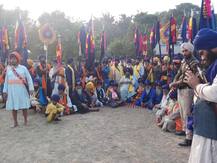 ਬੰਦੀ ਛੋੜ ਦਿਵਸ ਮੌਕੇ ਨਿਹੰਗ ਸਿੰਘਾਂ ਨੇ ਸਜਾਇਆ ਮੁਹੱਲਾ, ਦੇਖੋ ਘੋੜਿਆਂ \'ਤੇ ਹੈਰਾਨੀਜਨਕ ਕਰਤੱਬ