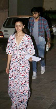 ਦੀਵਾਲੀ ਦੇ ਜਸ਼ਨਾਂ ਤੋਂ ਬਾਅਦ ‘ਬ੍ਰਹਮਾਸਤਰ’ ਨੇ ਕਰਵਾਇਆ ਆਲਿਆ-ਰਣਬੀਰ ਦਾ ਮੇਲ, ਵੇਖੋ ਤਸਵੀਰਾਂ