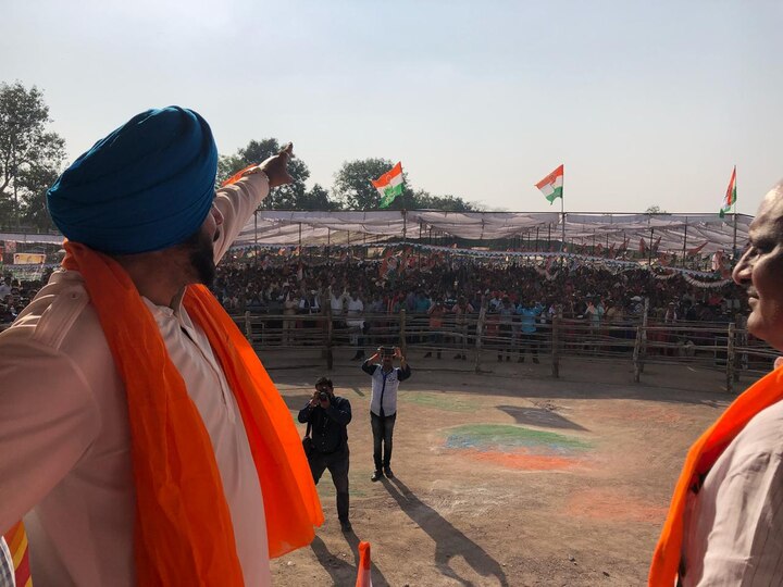 ਕਾਂਗਰਸ ਦੇ ਸਟਾਰ ਪ੍ਰਚਾਰਕ ਵਜੋਂ ਨਵਜੋਤ ਸਿੰਘ ਸਿੱਧੂ ਨੇ ਕਮਾਨ ਸਾਂਭ ਲਈ ਹੈ। ਅੱਜ ਛੱਤੀਸਗੜ੍ਹ ਤੋਂ ਸ਼ੁਰੂ ਕੀਤੇ ਆਪਣੇ ਪ੍ਰਚਾਰ ਵਿੱਚ ਸਿੱਧੂ ਨੇ ਮੋਦੀ ਸਰਕਾਰ 'ਤੇ ਖ਼ੂਬ ਨਿਸ਼ਾਨੇ ਲਾਏ।