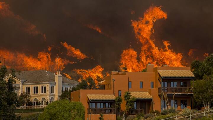 ਅਧਿਕਾਰੀਆਂ ਮੁਤਾਬਕ, ਅੱਗ ਕਾਰਨ 631 ਲੋਕ ਲਾਪਤਾ ਹਨ। ਅੱਗ ਨਾਲ ਹੋਏ ਨੁਕਸਾਨ ਦਾ ਅੰਦਾਜ਼ਾ ਇਸੇ ਗੱਲ ਤੋਂ ਲਾਇਆ ਜਾ ਸਕਦਾ ਹੈ ਕਿ ਸੂਬੇ ਦਾ ਪੈਰਾਡਾਈਜ਼ ਸ਼ਹਿਰ ਪੂਰੀ ਤਰ੍ਹਾਂ ਤਬਾਹ ਹੋ ਚੁੱਕਿਆ ਹੈ, ਜਿਸ ਦੇ ਮੁੜ ਵਸੇਬੇ ਵਿੱਚ ਕਈ ਸਾਲ ਲੱਗ ਸਕਦੇ ਹਨ।