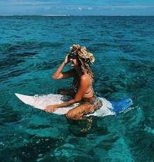 16 ਸਾਲ ਦੀ ਉਮਰ \'ਚ ਹੀ ਨੈਸ਼ਨਲ ਸਰਫਿੰਗ ਚੈਂਪੀਅਨ ਬਣ ਗਈ ਇਹ ਮੁਟਿਆਰ