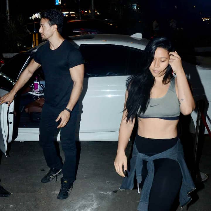 ਇਸ ਤੋਂ ਕੁਝ ਦਿਨ ਪਹਿਲਾਂ ਹੀ ਟਾਈਗਰ-ਕ੍ਰਿਸ਼ਨਾ ਐਕਟਰਸ ਦਿਸ਼ਾ ਪਟਾਨੀ ਨਾਲ ਨਜ਼ਰ ਆਏ ਸੀ। ਜਿੱਥੇ ਕ੍ਰਿਸ਼ਨਾ ਤੇ ਦਿਸ਼ਾ ‘ਚ ਚੰਗੀ ਬਾਉਂਡਿੰਗ ਨਜ਼ਰ ਆਈ ਸੀ।