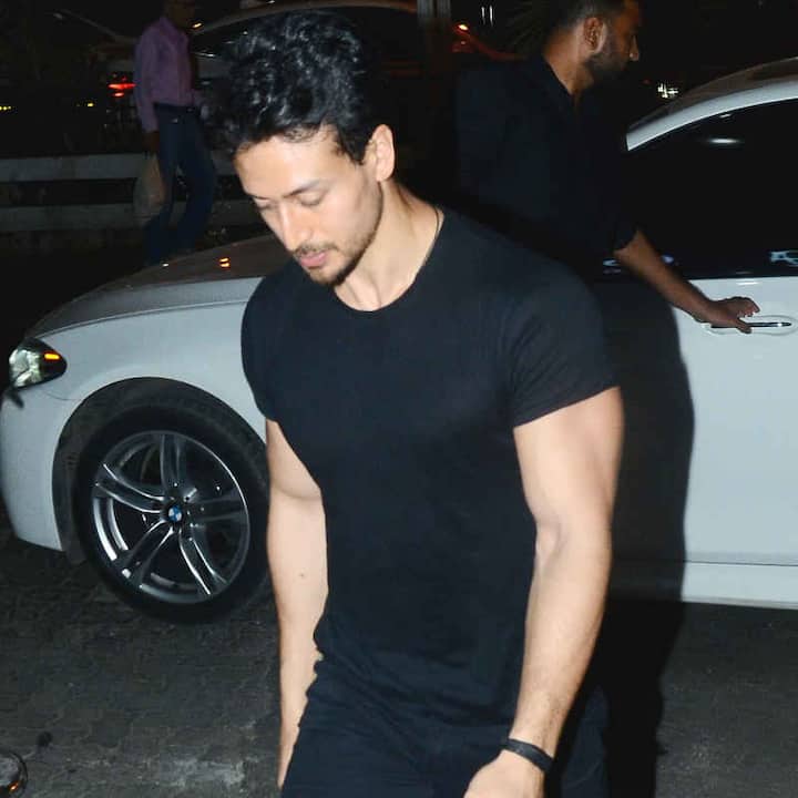 ਟਾਈਗਰ ਤੇ ਦਿਸ਼ਾ ਨੇ ਇਸੇ ਸਾਲ ਬਲੌਕਬਸਟਰ ਫ਼ਿਲਮ ‘ਬਾਗੀ-2’ ‘ਚ ਕੰਮ ਕੀਤਾ ਹੈ ਜਿਸ ਤੋਂ ਬਾਅਦ ਦਿਸ਼ਾ ਨੂੰ ਸਲਮਾਨ ਦੀ ‘ਭਾਰਤ’ ਤੇ ਟਾਈਗਰ ਰਿਤਿਕ ਰੋਸ਼ਨ ਨਾਲ ਐਕਸ਼ਨ ਫ਼ਿਲਮ ‘ਚ ਨਜ਼ਰ ਆਉਣਗੇ।