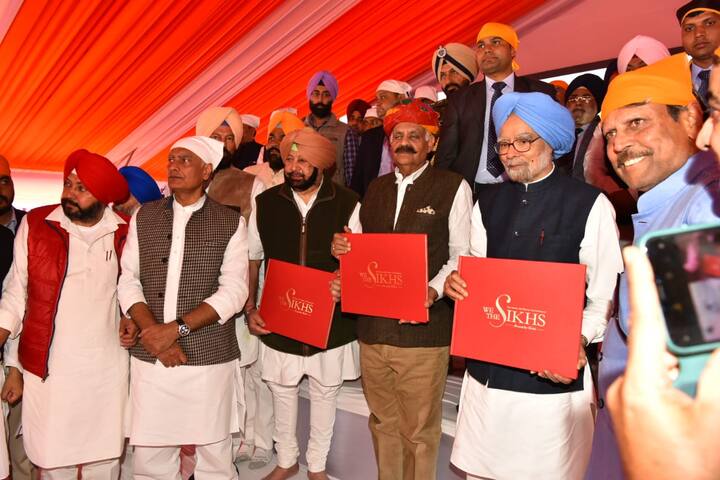 ਇਸ ਮੌਕੇ ਡਾ. ਮਨਮੋਹਨ ਸਿੰਘ ਨੇ ਉਮੀਦ ਜ਼ਾਹਰ ਕੀਤੀ ਕਿ ਫਿਰਕਾਪ੍ਰਸਤੀ ਤੇ ਨਫ਼ਰਤ ਦੀਆਂ ਸੌੜੀਆਂ ਵਲਗਣਾਂ ਤੋਂ ਉਪਰ ਉਠ ਕੇ ਇਹ ਸਮਾਰੋਹ ਸ਼ਾਨਦਾਰ ਤਰੀਕੇ ਨਾਲ ਮਨਾਇਆ ਜਾਵੇਗਾ।