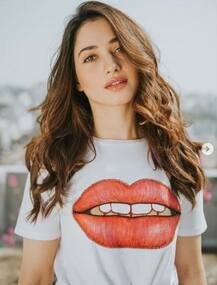 ਬਾਹੂਬਲੀ ਫ਼ਿਲਮ ਨਾਲ ਪ੍ਰਸਿੱਧੀ ਪਾਉਣ ਵਾਲੀ ਤਮੰਨਾ ਦੇ ਫਿਰ ਚਰਚੇ