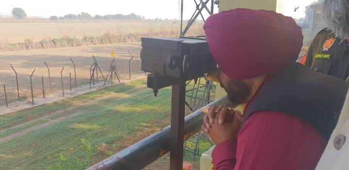 ਉਨ੍ਹਾਂ ਕਿਹਾ ਕਿ ਲਾਂਘੇ ਦੇ ਮਾਮਲੇ 'ਚ ਸਿਆਸਤ ਨਹੀਂ ਕਰਨੀ ਚਾਹੀਦੀ।