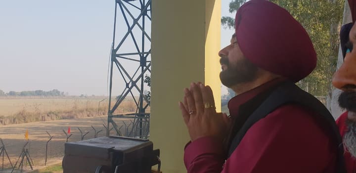 ਉਨ੍ਹਾਂ ਕਿਹਾ ਕਿ ਲਾਂਘਾ ਖੁੱਲ੍ਹਣ ਨਾਲ ਦੋਵਾਂ ਦੇਸ਼ਾਂ ਵਿਚਾਲੇ ਪਿਆਰ ਵਧੇਗਾ।