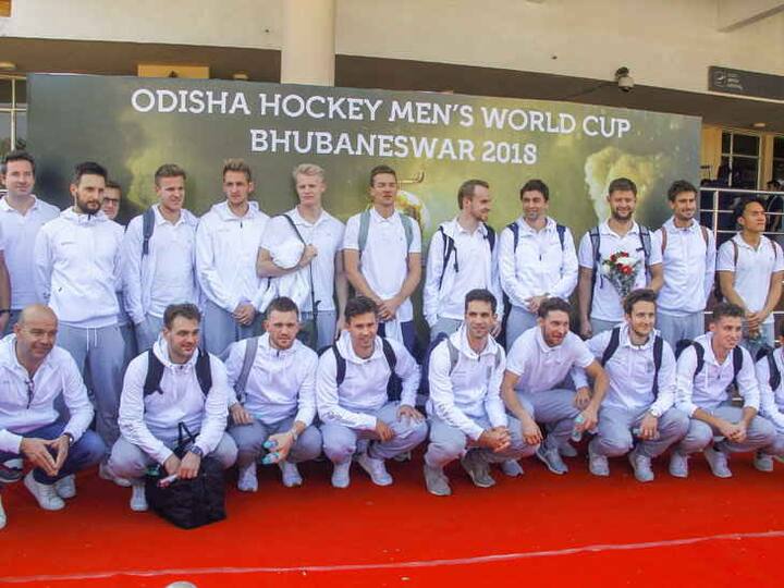 ਕ੍ਰਾਸ-ਓਵਰ ਮੈਚ 10 ਅਤੇ 11 ਦਸੰਬਰ ਨੂੰ ਖੇਡੇ ਜਾਣਗੇ। ਕੁਆਰਟਰ ਫਾਈਨਲ 12 ਅਤੇ 13 ਦਸੰਬਰ ਨੂੰ ਹੋਣਗੇ। ਦੋਵੇਂ ਸੈਮੀਫਾਈਨਲ 15 ਦਸੰਬਰ ਨੂੰ ਜਦਕਿ ਖਿਤਾਬੀ ਮੁਕਾਬਲਾ 16 ਦਸੰਬਰ ਨੂੰ ਖੇਡਿਆ ਜਾਏਗਾ।