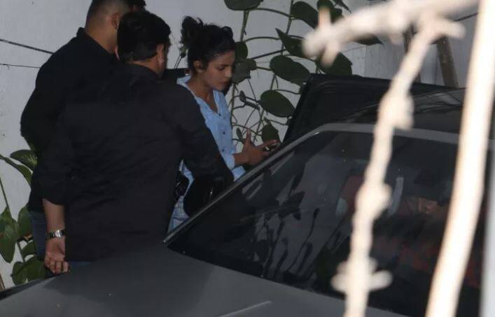 ਕੁਝ ਮਹੀਨੇ ਪਹਿਲਾਂ ਹੀ ਦੋਨਾਂ ਦਾ ਮੁੰਬਈ ‘ਚ ਰੋਕਾ ਹੋਇਆ ਹੈ, ਜਿਸ ਸਮੇਂ ਦੋਨਾਂ ਨੇ ਆਪਣੇ ਰਿਸ਼ਤੇ ਦਾ ਐਲਾਨ ਕੀਤਾ ਸੀ।