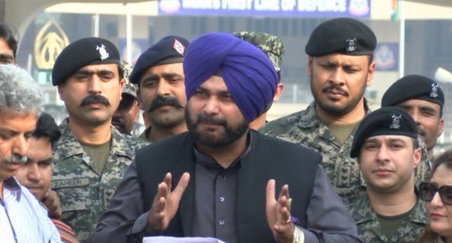 sidhu says kartarpur corridor will be a bridge between india and pakistan ਸਿੱਧੂ ਨੇ ਪਾਕਿ ਧਰਤੀ ਤੋਂ ਲਾਇਆ ਮੋਦੀ 'ਤੇ ਨਿਸ਼ਾਨਾ