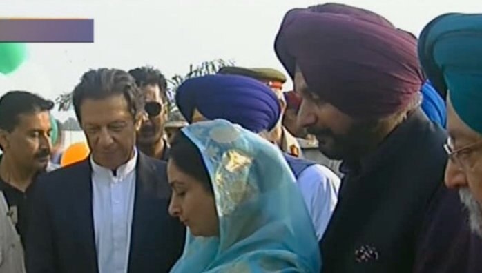 Kartarpur corridor high point of diplomacy for Imran Khan ਕਰਤਾਰਪੁਰ ਲਾਂਘੇ 'ਤੇ ਪਾਕਿਸਤਾਨ ਦੀ 'ਕੂਟਨੀਤਕ ਰਣਨੀਤੀ'