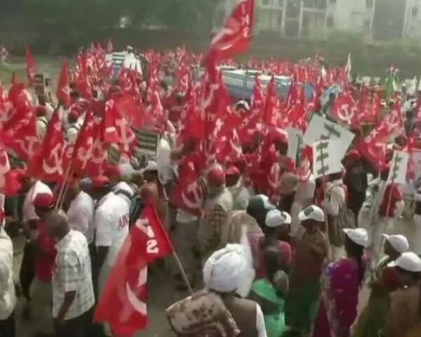 ਜਿੱਥੇ ਦੇਸ਼ ਵਿੱਚ ਰਾਮ ਮੰਦਰ ਦੇ ਮਸਲੇ 'ਤੇ ਫਿਰਕੂ ਤੇ ਸਿਆਸੀ ਹਨੇਰੀ ਵਗ ਰਹੀ ਹੈ, ਉੱਥੇ ਕਿਸਾਨਾਂ ਨੇ ਹੋਕਾ ਦਿੱਤਾ ਹੈ ਕਿ ਸਾਨੂੰ ਅਯੁੱਧਿਆ ਨਹੀਂ ਬਲਕਿ ਕਰਜ਼ ਮੁਆਫ਼ੀ ਚਾਹੀਦੀ ਹੈ। 