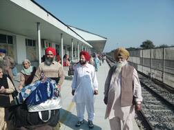 ਸਿੱਖ ਸੰਗਤ ਨੇ ਸਿੱਧੂ ਸਿਰ ਸਜਾਇਆ ਕਰਤਾਰਪੁਰ ਲਾਂਘਾ ਖੁੱਲ੍ਹਣ ਦਾ ਸਿਹਰਾ