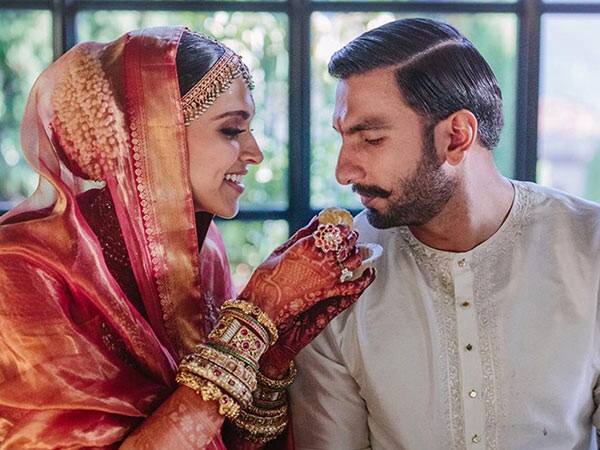 ਹਾਲ ਹੀ ਵਿੱਚ ਬਾਲੀਵੁੱਡ ਦੀਆਂ ਦਿੱਗਜ ਅਦਾਕਾਰਾਵਾਂ ਪ੍ਰਿਅੰਕਾ ਚੋਪੜਾ ਤੇ ਦੀਪਿਕਾ ਪਾਦੁਕੋਣ ਦਾ ਵਿਆਹ ਹੋਇਆ। ਇਨ੍ਹਾਂ ਦੋਵਾਂ ਦੇ ਵਿਆਹਾਂ ਵਿੱਚ ਇੱਕ ਚੀਜ਼ ਸਾਂਝੀ ਸੀ। 