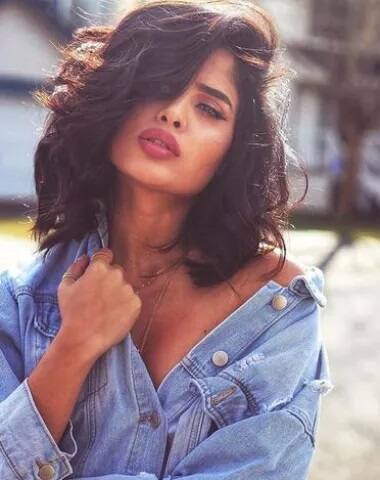 ਨਵਪ੍ਰੀਤ ਨੂੰ ਬਿਗਬੌਸ 11 ਵਿੱਚ ਬਤੌਰ ਕੰਟੈਸਟੈਂਟ ਬਣਨ ਦਾ ਵੀ ਆਫਰ ਆਇਆ ਸੀ ਪਰ ਉਸ ਨੇ ਇਹ ਆਫਰ ਠੁਕਰਾ ਦਿੱਤਾ।