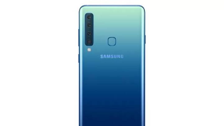 ਸੈਮਸੰਗ ਗੈਲੇਕਸੀ A9 (2018): ਇਸ ਦੇ 6 GB ਵਰਸ਼ਨ ਦੀ ਕੀਮਤ 36,990 ਰੁਪਏ ਹੈ। ਫੋਨ 6.3 ਇੰਚ ਦੇ ਸੁਪਰ ਇਮੋਲੇਟਿਡ ਇਨਫਿਨਟੀ ਡਿਸਪਲੇਅ ਨਾਲ ਆਉਂਦਾ ਹੈ। ਇਹ Qualcomm Snapdragon 660 ਪ੍ਰੋਸੈਸਰ, 24 ਅਤੇ 5 ਮੈਗਾਪਿਕਸਲ ਦੇ ਕਵਾਡ ਰੀਅਰ ਕੈਮਰਾ ਸੈਟਅਪ, 5 ਮੈਗਾਪਿਕਸਲ ਦੇ ਡੈਪਥ ਸੈਂਸਰ, 8 ਮੈਗਾਪਿਕਸਲ ਦੇ ਅਲਟਰਾ-ਵਾਈਡ ਐਂਗਲ ਸੈਂਸਰ ਤੇ 10 ਮੈਗਾਪਿਕਸਲ ਦੇ ਟੈਲੀਫੋਟੋ ਲੈਂਜ਼ ਨਾਲ ਲੈਸ ਹੈ। ਇਸ ਦੇ ਫਰੰਟ ਵਿੱਚ 24-ਮੈਗਾਪਿਕਸਲ ਦਾ ਕੈਮਰਾ ਹੈ। ਬੈਟਰੀ ਦੀ ਗੱਲ ਕੀਤੀ ਜਾਏ ਤਾਂ 3800mAh ਦੀ ਬੈਟਰੀ ਹੈ।
