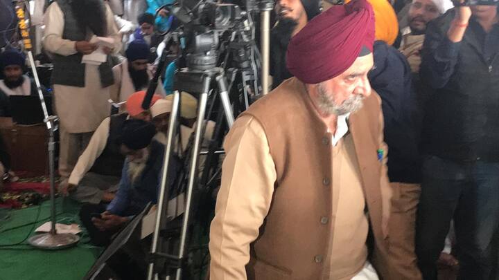 ਮੰਨਿਆ ਜਾ ਰਿਹਾ ਹੈ ਕਿ ਅੱਜ ਮੋਰਚੇ ਦੀ ਸਮਾਪਤੀ ਦਾ ਐਲਾਨ ਕਰ ਦਿੱਤਾ ਜਾਏਗਾ।