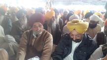 ਬਰਗਾੜੀ ਮੋਰਚਾ \'ਚ ਬਾਦਲਾਂ \'ਤੇ ਨਿਸ਼ਾਨੇ, ਸਰਕਾਰ ਨੇ ਦਿੱਤਾ ਹਰ ਮੰਗ ਪੂਰੀ ਕਰਨ ਦਾ ਭਰੋਸਾ