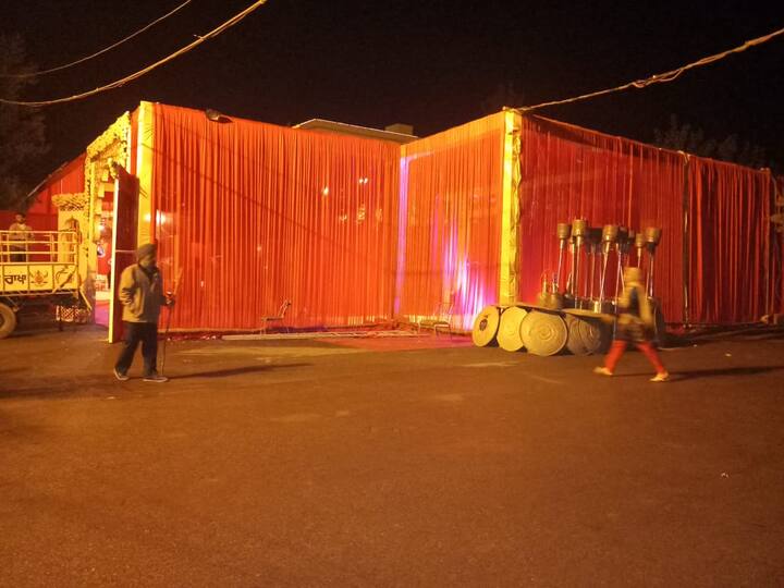 ਮੀਂਹ ਕਾਰਨ ਜਾਗਰਣ ਦੀ ਥਾਂ ਬਦਲ ਦਿੱਤੀ ਗਈ।