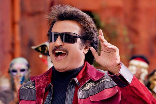 ਰਜਨੀਕਾਂਤ ਨੂੰ ਪਹਿਲਾ ਬ੍ਰੇਕ ਇੱਕ ਤਮਿਲ ਫ਼ਿਲਮ ‘ਚ ਹੀ ਮਿਲਿਆ। ਸਮਾਂ ਤਾਂ ਇਹ ਵੀ ਆ ਗਿਆ ਸੀ ਕਿ ਉਨ੍ਹਾਂ ਨੇ ਫ਼ਿਲਮਾਂ ਛੱਡਣ ਦਾ ਫੈਸਲਾ ਲੈ ਲਿਆ ਪਰ ਉਨ੍ਹਾਂ ਦੇ ਪਰਿਵਾਰ ਨੇ ਅਜਿਹਾ ਕਰਨ ਨਹੀਂ ਦਿੱਤਾ।