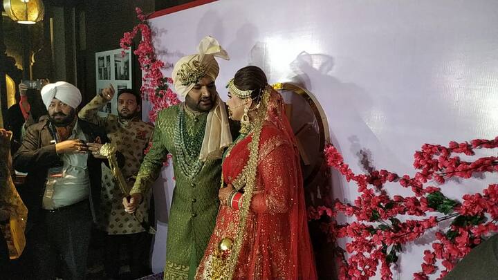 ਇਸ ਦੇ ਨਾਲ ਹੀ ਕਪਿਲ ਜਲਦੀ ਹੀ ਆਪਣੇ ਟੀਵੀ ਸ਼ੋਅ ‘ਦ ਕਪਿਲ ਸ਼ਰਮਾ’ ਸ਼ੋਅ ਦੀ ਸ਼ੂਟਿੰਗ ਵੀ ਸ਼ੁਰੂ ਕਰ ਦੇਣਗੇ।