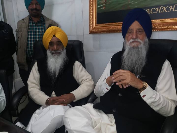 ਸ੍ਰੀ ਅਕਾਲ ਤਖ਼ਤ ਸਾਹਿਬ ਵਿਖੇ ਅਰਦਾਸ ਕਰਨ ਉਪਰੰਤ ਰਣਜੀਤ ਸਿੰਘ ਬ੍ਰਹਮਪੁਰਾ, ਸੇਵਾ ਸਿੰਘ ਸੇਖਵਾਂ, ਡਾ. ਰਤਨ ਸਿੰਘ ਅਜਨਾਲਾ ਪ੍ਰੈਸ ਕਾਨਫ਼ਰੰਸ ਕਰਨਗੇ। 