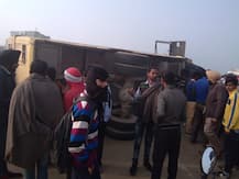 ਸੜਕ \'ਤੇ ਮੌਤ ਦਾ ਤਾਂਡਵ, ਟਰਾਲੇ ਨੇ ਕੁਚਲੀ ਸਕੂਲੀ ਬੱਸ