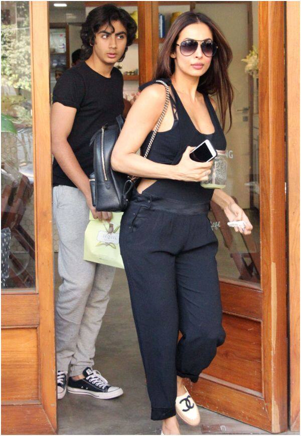 ਮਲਾਈਕਾ ਅਰੋੜਾ ਆਪਣੇ ਬੇਟੇ ਅਰਹਾਨ ਦੇ ਨਾਲ ਲੰਮੇਂ ਸਮੇਂ ਬਾਅਦ ਸਮਾਂ ਬਿਤਾਉਂਦੀ ਨਜ਼ਰ ਆਈ। ਦੋਵਾਂ ਨੂੰ ਬੀਤੇ ਦਿਨੀਂ ਮੁੰਬਈ ਦੇ ਬਾਂਦਰਾ ‘ਚ ਲੰਚ ਤੋਂ ਬਾਅਦ ਸਪੌਟ ਕੀਤਾ ਗਿਆ।