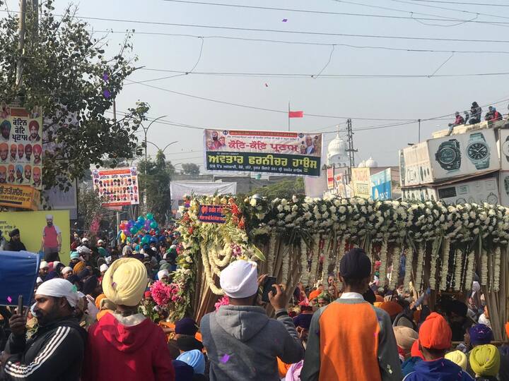  ਜ਼ਫਰਨਾਮੇ ਵਿਚ ਗੁਰੂ ਜੀ ਨੇ ਇਥੇ ਸ਼ਹੀਦ ਹੋਏ ਸਿੰਘਾਂ ਦੀ ਗਿਣਤੀ 40 ਦਰਸਾਈ ਹੈ। ਇਨ੍ਹਾਂ ਸ਼ਹੀਦ ਸਿੰਘਾਂ ਨੂੰ ਮੁਕਤਿਆਂ ਦੀ ਪਦਵੀ ਪ੍ਰਾਪਤ ਹੈ।