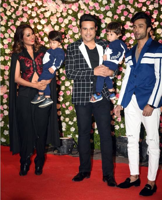 ਦੋਨਾਂ ਦੀ ਪਾਰਟੀ ਦੀਆਂ ਤਸਵੀਰਾਂ ਵੀ ਸਾਹਮਣੇ ਆ ਚੁੱਕਿਆ ਹਨ। ਜੋ ਸੋਸ਼ਲ ਮੀਡੀਆ ‘ਤੇ ਖੂਬ ਵਾਇਰਲ ਹੋ ਰਹੀਆਂ ਹਨ।