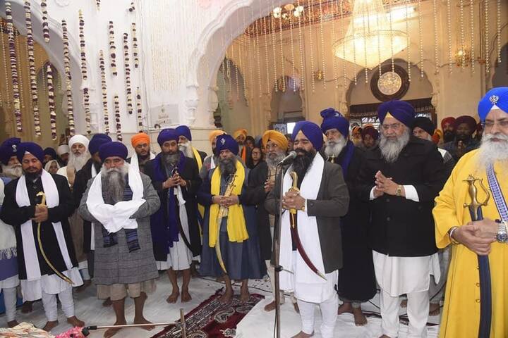 ਨਗਰ ਕੀਰਤਨ ਵਿੱਚ ਧਾਰਮਿਕ ਸਭਾ-ਸੁਸਾਇਟੀਆਂ, ਨਿਹੰਗ ਸਿੰਘ ਦਲਾਂ, ਗੁਰਮਤਿ ਟਕਸਾਲਾਂ ਦੇ ਨਾਲ-ਨਾਲ ਧਾਰਮਿਕ, ਸਿਆਸੀ ਤੇ ਸਮਾਜਕ ਸ਼ਖਸੀਅਤਾਂ ਨੇ ਵੱਡੀ ਪੱਧਰ ’ਤੇ ਸ਼ਮੂਲੀਅਤ ਕੀਤੀ। 