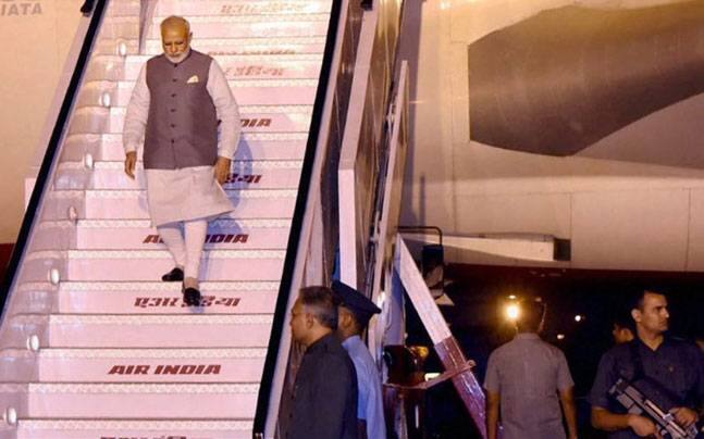 ਮੋਦੀ ਨੇ ਆਪਣੇ ਵਿਦੇਸ਼ ਦੌਰਿਆਂ ‘ਤੇ ਹੁਣ ਤਕ ਖ਼ਰਚ ਕੀਤੇ ਇੰਨੇ ਹਜ਼ਾਰ ਕਰੋੜ PM Modi's foreign trips cost Rs 2021 crore ਮੋਦੀ ਨੇ ਆਪਣੇ ਵਿਦੇਸ਼ ਦੌਰਿਆਂ ‘ਤੇ ਹੁਣ ਤਕ ਖ਼ਰਚ ਕੀਤੇ ਇੰਨੇ ਹਜ਼ਾਰ ਕਰੋੜ