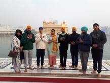 ਪਰਿਵਾਰ ਸਣੇ ਸ਼੍ਰੀ ਹਰਿਮੰਦਰ ਸਾਹਿਬ ਨਤਮਸਤਕ ਹੋਇਆ ਪੰਜਾਬੀ ਰੈਪਰ ਬੋਹੇਮੀਆ, ਵੇਖੋ ਤਸਵੀਰਾਂ