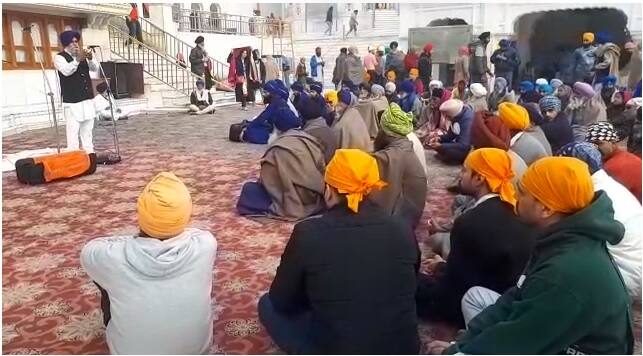 ਇਸ ਤੋਂ ਇਲਾਵਾ ਉਨ੍ਹਾਂ ਸ੍ਰੀ ਅਕਾਲ ਤਖ਼ਤ ਸਾਹਿਬ ਦੇ ਸਾਹਮਣੇ ਬੈਠ ਕੇ ਕਵੀਸ਼ਰੀ ਵੀ ਸੁਣੀ।