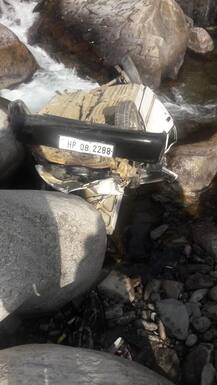 ਮਾਰੂਤੀ ਹੋਈ ਤਬਾਹ, ਦੋ ਦੀ ਮੌਤ, ਇੱਕ ਜ਼ਖ਼ਮੀ