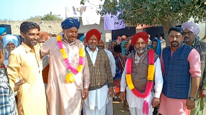 ਉਦੈਵੀਰ, ਮਰਹੂਮ ਨੰਬਰਦਾਰ ਮਹਿੰਦਰ ਸਿੰਘ ਢਿੱਲੋਂ ਦਾ ਪੋਤਰਾ ਹੈ ਤੇ ਵੱਡਾ ਸਰਮਾਏਦਾਰ ਅਤੇ ਦਿੱਲੀ ਤੋਂ ਬੀ.ਕਾਮ. ਪਾਸ ਹੈ, ਜਦਕਿ ਮੁੱਖਾ ਬਾਰਵ੍ਹੀਂ ਪਾਸ ਹੈ ਤੇ ਤਿੰਨ ਧੀਆਂ ਦਾ ਪਿਤਾ ਹੈ।