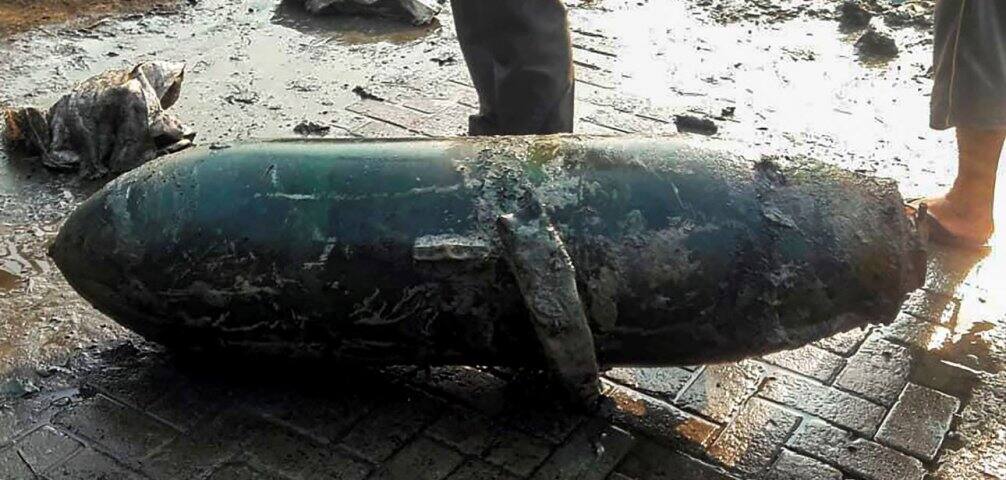 kolkata second world war ariel bomb found during dredging ਭਾਰਤ ’ਚੋਂ ਮਿਲਿਆ ਸਾਢੇ 400 ਕਿੱਲੋ ਵਜ਼ਨੀ ਅਮਰੀਕੀ ਬੰਬ
