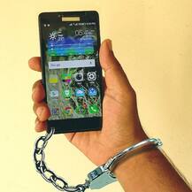 ਫ਼ੋਨ ਤੋਂ ਦੂਰੀ ਘਟਾਉਣੀ ਹੈ ਤਾਂ ਅਪਣਾਓ ਇਹ ਤਰੀਕੇ