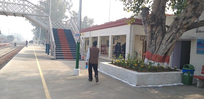 ਅੱਜ ਉੱਤਰ ਰੇਲਵੇ ਦੇ ਜੀਐਮ ਟੀ.ਪੀ. ਸਿੰਘ ਨੇ ਇੱਥੋਂ ਦਾ ਦੌਰਾਨ ਕੀਤਾ ਤੇ ਕਿਹਾ ਕਿ ਇਸ ਰੇਲ ਗੱਡੀ ਨੂੰ ਜਨ-ਸ਼ਤਾਬਦੀ ਬਣਾ ਕੇ ਚਲਿਆ ਜਾ ਸਕਦਾ ਹੈ।